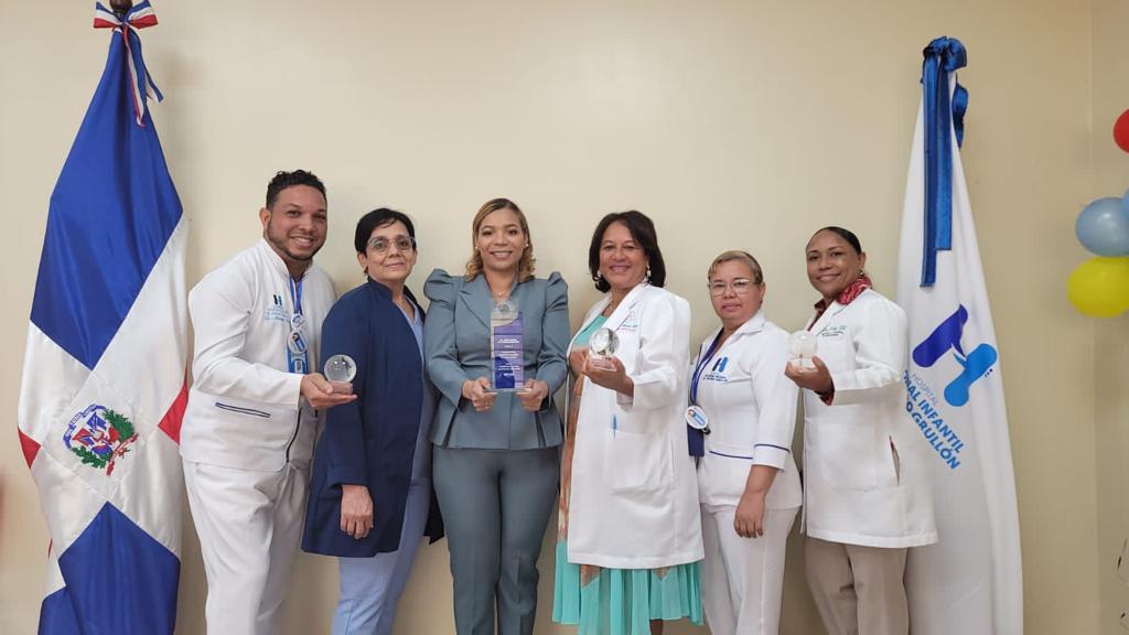 You are currently viewing Hospital Infantil Arturo Grullón fue galardonado por su destacada participación en el Proyecto la Hispaniola de St. Jude Children´s Research de EE.UU
