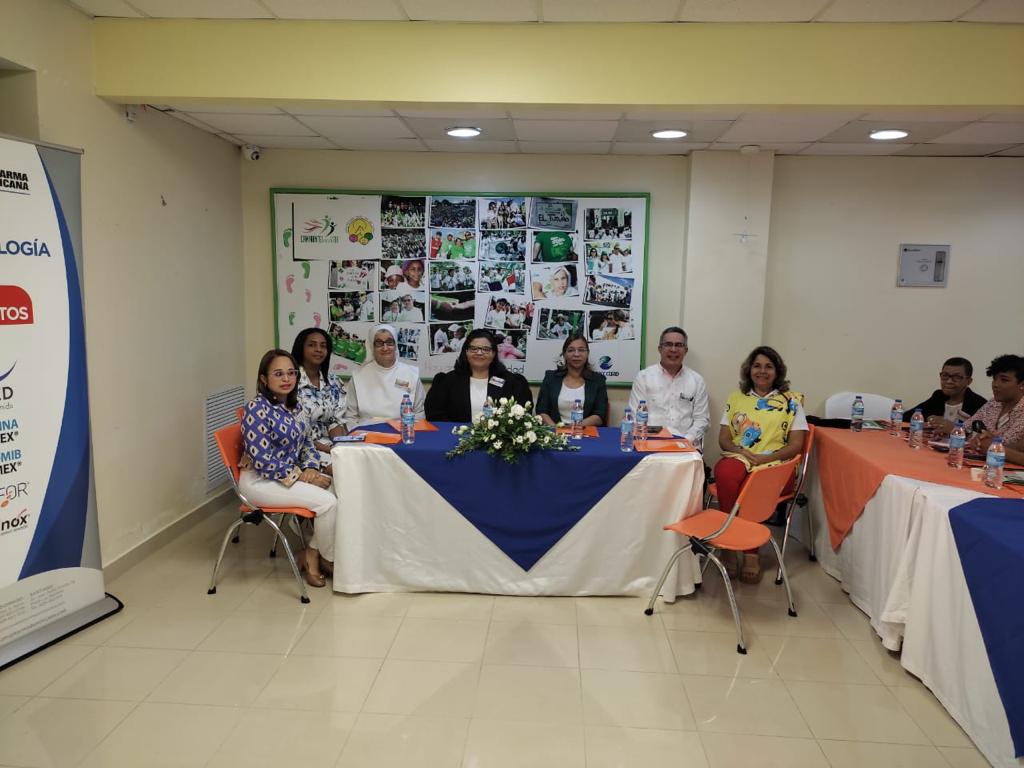 Read more about the article Hospital Arturo Grullón realiza el primer Seminario de Oncología Pediátrica para Enfermeras