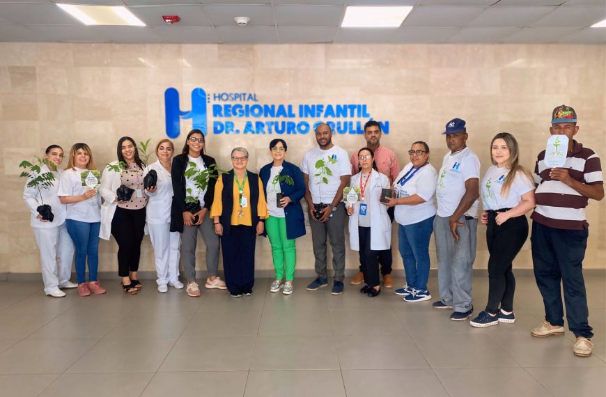 Hospital Pedi&aacute;trico Arturo Grull&oacute;n realiza jornada de reforestaci&oacute;n y limpieza