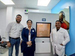 Read more about the article Hospital Pediátrico Arturo Grullón recibe del SNS cabina acústica insonorizada para diagnosticar y tratar patologías auditivas