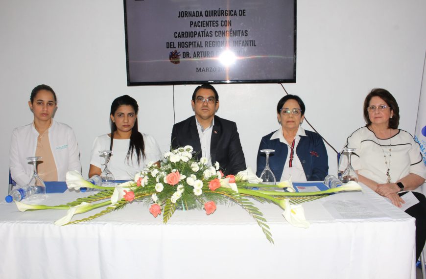 Hospital Pedi&aacute;trico Dr. Arturo Grull&oacute;n beneficia 13 ni&ntilde;os en jornada quir&uacute;rgica cardiovascular