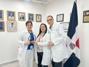 Read more about the article SNS reconoce al Departamento de Laboratorio Clínico del Hospital Infantil Dr. Arturo Grullón por su excelencia en diagnóstico pediátrico