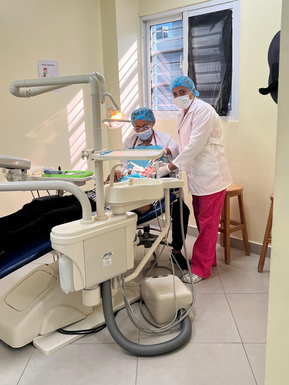 Read more about the article Jornada “Libre de Caries” fortalece la salud bucal de colaboradores en el Hospital Dr. Arturo Grullón