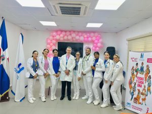 Read more about the article Hospital Dr. Arturo Grullón promueve la detección temprana cáncer de mama con conferencia sobre “Autoexamen de Mama: Una práctica que salva vidas”